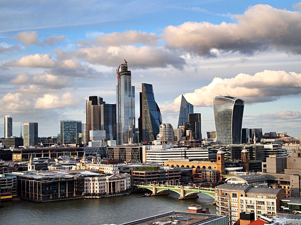 london skyline img2 s26